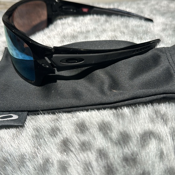 Authentic Oakley Men’s Turbine Rotor Prizm Polarized Sunglasses - Picture 3 of 7